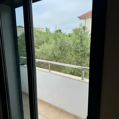 Διαμέρισμα At Your Abroad - In Private House *