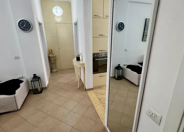 Apartament At Your Abroad - In Private House Tirana